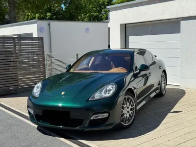 Usata Porsche Panamera Turbo 500 CV (367 kW) 2010 Verde Berlina