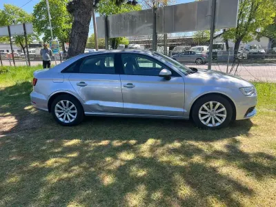 Używany Audi A3 Ambiente 150 KM (110 kW) 2014 Srebrny Sedan/Limuzyna