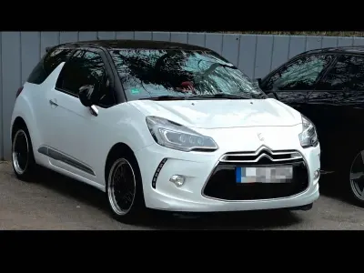 Gebraucht Citroën DS3 Sport Chic 165 PS (121 kW) 2015 Weiß Kleinwagen
