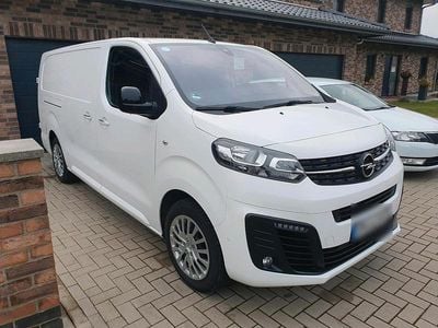 Gebraucht Opel Vivaro 144 PS (105 kW) 2022 Weiß Van / Kleinbus