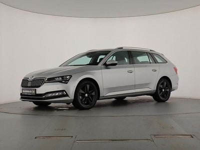Silber Gebraucht 2022 Skoda Superb Style Kombi | 23.889 € (Superpreis)