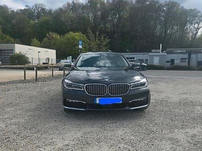 BMW 730