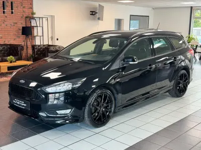 Gebraucht Ford Focus ST-Line 140 PS (102 kW) 2018 Schwarz Limousine