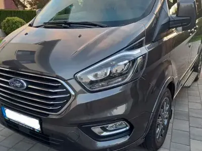 Usata Ford Tourneo Titanium X 185 CV (136 kW) 2021 Grigio Monovolume
