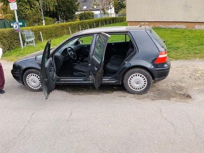 Gebraucht VW Golf IV 75 PS (55 kW) 2002 Schwarz Limousine
