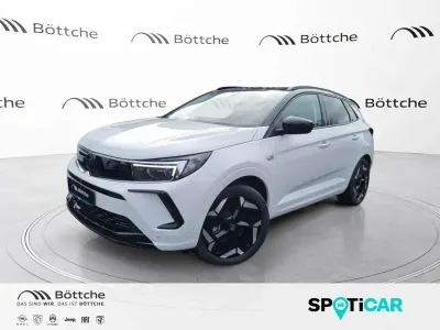 Gebraucht Opel Grandland X GSe 300 PS (220 kW) 2023 Lack weiss banquise/deckende lackierung SUV