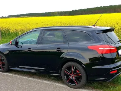 Gebraucht Ford Focus ST-Line 150 PS (110 kW) 2016 Schwarz Kombi