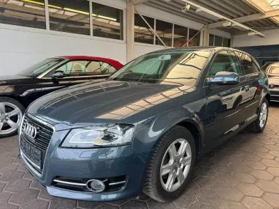 Gebraucht Audi A3 Attraction 125 PS (91 kW) 2011 Grau Kleinwagen