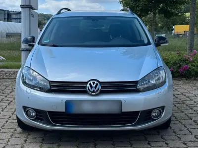 Gebraucht VW Golf VII 105 PS (77 kW) 2012 Silber Kombi