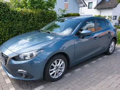 Gebraucht Mazda 3 Center-Line 120 PS (88 kW) 2016 Blau Limousine