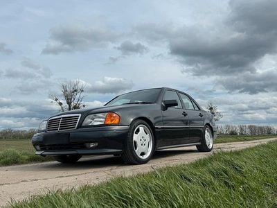Usata Mercedes C280 AMG 193 CV (141 kW) 1994 Nero Berlina