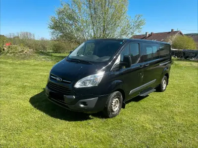 Begagnad Ford Tourneo 125 HK (91 kW) 2016 Svart Minibuss