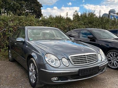 Mercedes E240