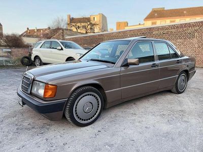 Usata Mercedes 190 122 CV (89 kW) 1991 Berlina