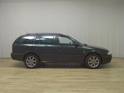 Gebraucht Skoda Octavia LAURIN & KLEMENT 131 PS (96 kW) 2004 Grün metallic Limousine
