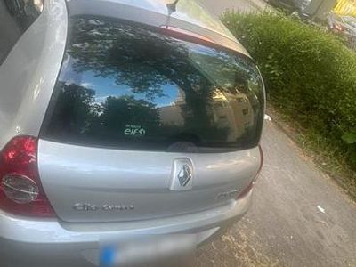 Gebraucht Renault Clio II Campus 75 PS (55 kW) 2006 Grau Kleinwagen