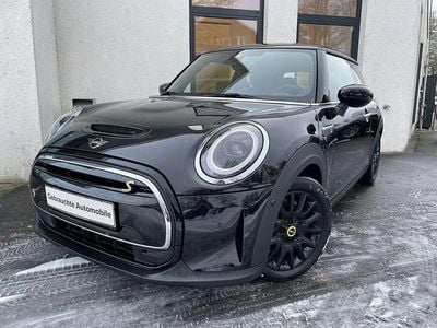 Schwarz Gebraucht 2022 Mini Cooper SE Kleinwagen | 20.770 € (Fairer Preis)