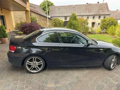 Gebraucht BMW 123 Coupé 204 PS (150 kW) 2008 Schwarz Coupé