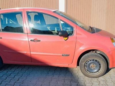 Usado Renault Modus 75 HP (55 kW) 2004 Vermelho Monovolume