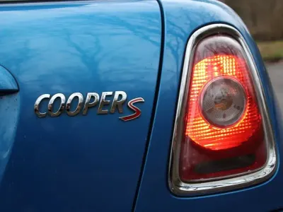 Gebraucht Mini Cooper S 174 PS (127 kW) 2009 Blau Kleinwagen