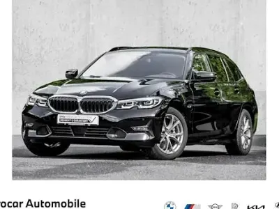 Gebraucht BMW 320e Sport Line 204 PS (150 kW) 2022 Schwarz Kombi