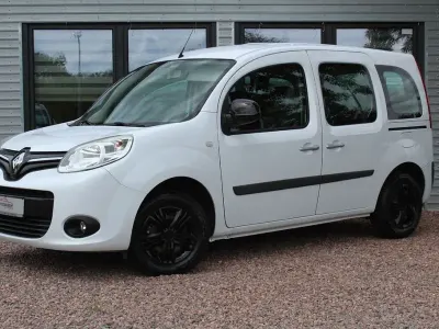 Gebraucht Renault Kangoo Authentique 90 PS (66 kW) 2013 Weiß Van / Kleinbus