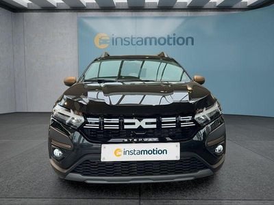 Neu Dacia Sandero Stepway 90 PS (66 kW) 2025 Schwarz Kleinwagen