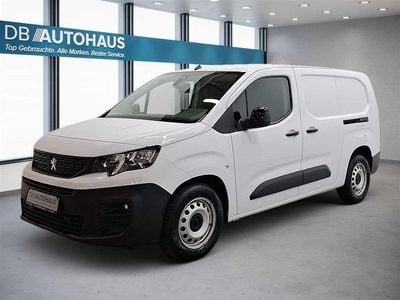 Gebraucht Peugeot Partner Premium 102 PS (75 kW) 2023 Weiß Van / Kleinbus