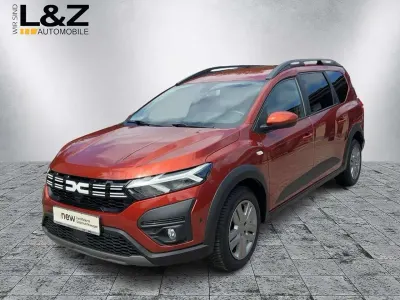 Gebraucht Dacia Jogger Expression 110 PS (80 kW) 2023 Braun Van / Kleinbus