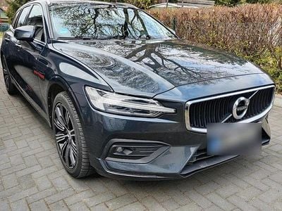 Gebraucht Volvo V60 250 PS (183 kW) 2019 Grau Kombi
