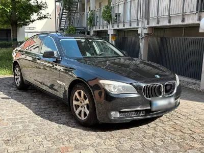 Gebraucht BMW 730 245 PS (180 kW) 2011 Schwarz Limousine
