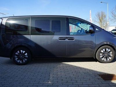 Usata Hyundai Staria Signature 177 CV (130 kW) 2022 Nero Monovolume