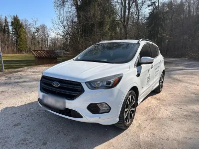 Gebraucht Ford Kuga ST-Line 180 PS (132 kW) 2017 Weiß SUV