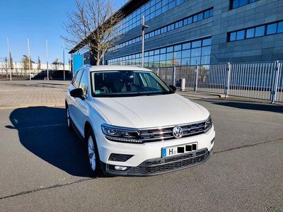 Second-hand VW Tiguan IQ Drive 150 CP (110 kW) 2019 Alb SUV