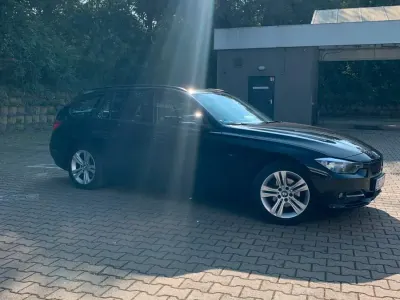 Gebraucht BMW 318 Sport Line 2013 Schwarz Kombi