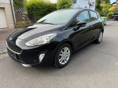 Gebraucht Ford Fiesta Cool & Connect 101 PS (74 kW) 2019 Schwarz Kleinwagen
