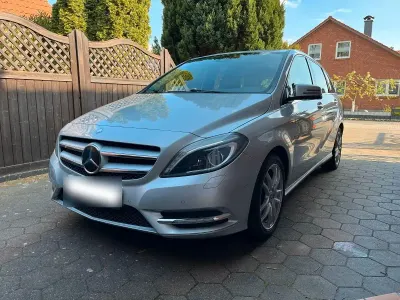 Gebraucht Mercedes B180 116 PS (85 kW) 2012 Kleinwagen