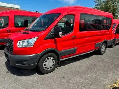 Gebraucht Ford Transit Trend 105 PS (77 kW) 2019 Rot Van