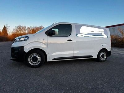Gebraucht Opel Vivaro Edition 120 PS (88 kW) 2020 Weiß Van / Kleinbus