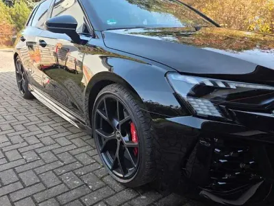 Gebraucht Audi RS3 Sport 400 PS (294 kW) 2022 Schwarz Limousine