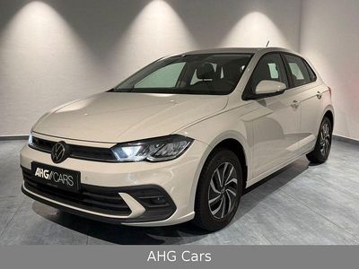 Grau Gebraucht 2023 VW Polo Life Limousine | 12.600 € (Fairer Preis)