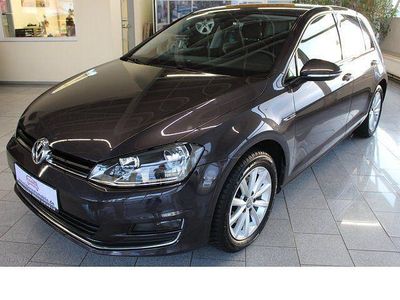 Gebraucht VW Golf VII LOUNGE 125 PS (91 kW) 2016 Grau metallic Limousine
