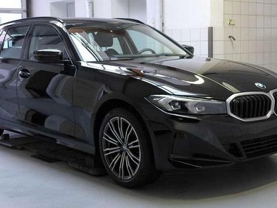 Schwarz ii Gebraucht 2024 BMW 318 Sport Line Kombi | 29.590 € (Guter Preis)