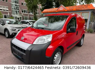 Gebraucht Fiat Fiorino 75 PS (55 kW) 2014 Rot Van / Kleinbus