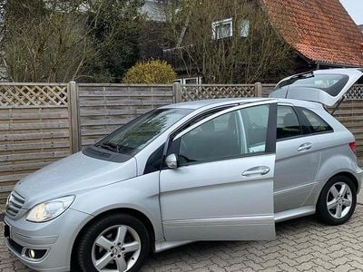 Gebraucht Mercedes B170 116 PS (85 kW) 2006 Silber Van / Kleinbus