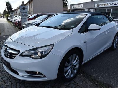 Second-hand Opel Cascada Edition 140 CP (102 kW) 2016 Alb Cabrio
