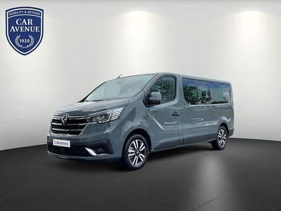 Grau (grau) Gebraucht 2024 Renault Trafic Evolution Van / Kleinbus | 35.950 € (Guter Preis)