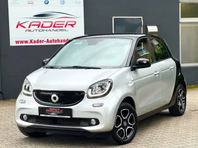 Gebraucht Smart ForFour 71 PS (52 kW) 2018 Schwarz Kleinwagen