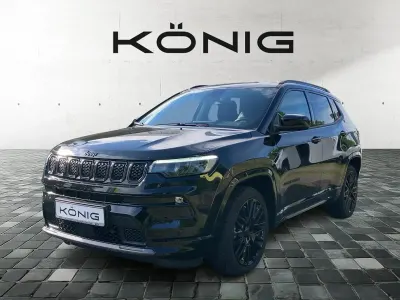 Käytetty Jeep Compass 131 HP (96 kW) 2024 Musta Katumaasturi