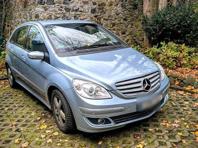 Gebraucht Mercedes B200 136 PS (100 kW) 2005 Silber Van / Kleinbus